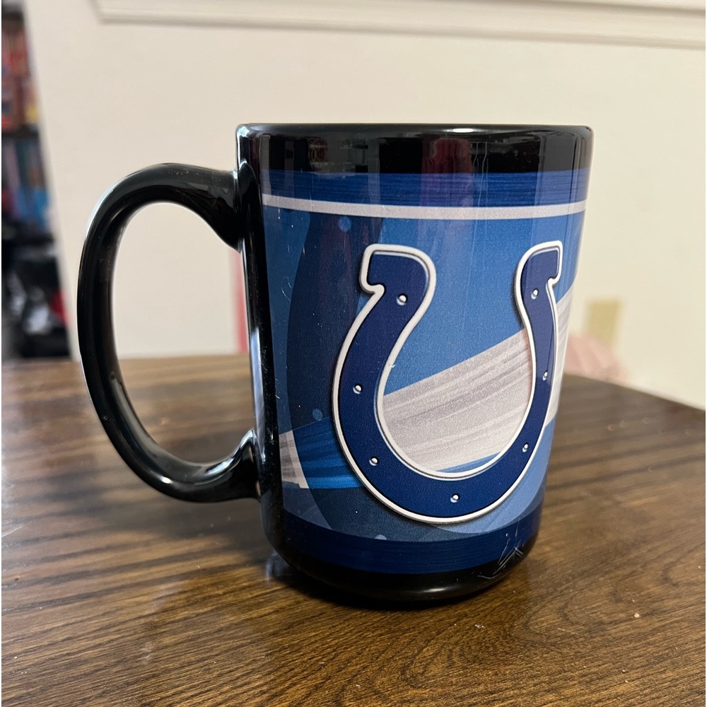 ONE BRAND NEW OFFICIALLY LICENSED NFL INDIANAPOLIS COLTS COFFEE CUP/MUG CTM9